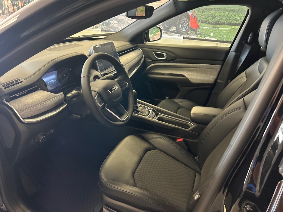 Jeep Compass NORTH 2025