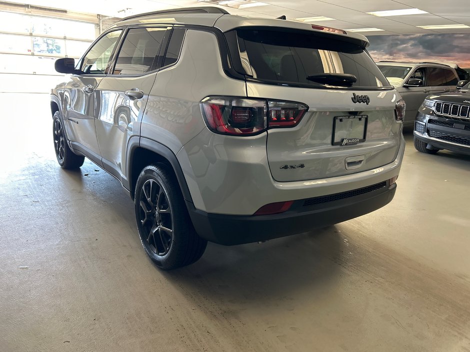 2025 Jeep COMPASS ALTITUDE