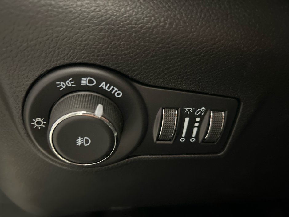 2025 Jeep Compass ALTITUDE