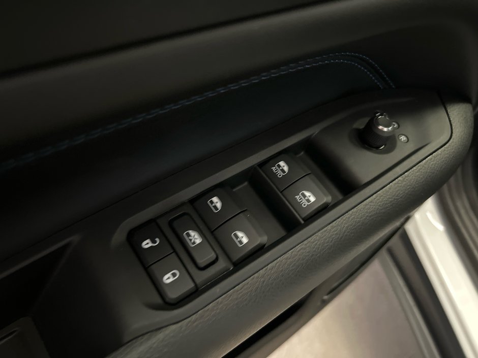 2025 Jeep Compass ALTITUDE