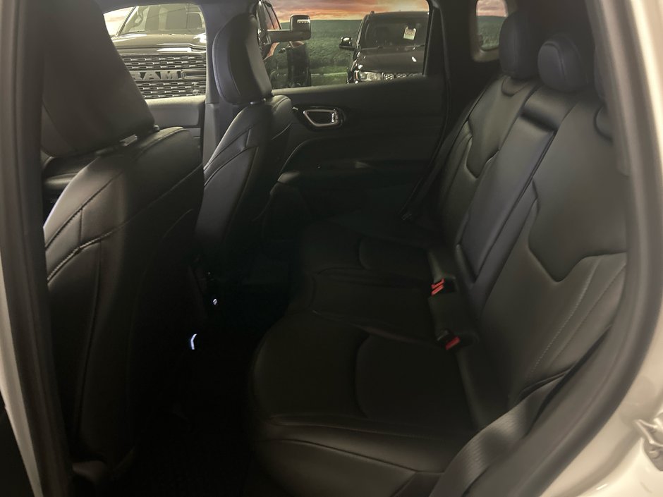 2025 Jeep COMPASS ALTITUDE