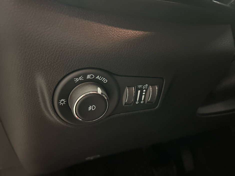 Jeep Compass ALTITUDE 2025