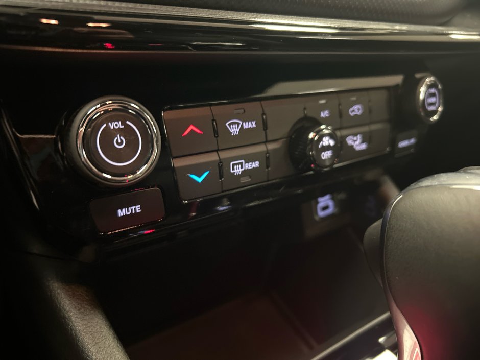 Jeep Compass ALTITUDE 2025