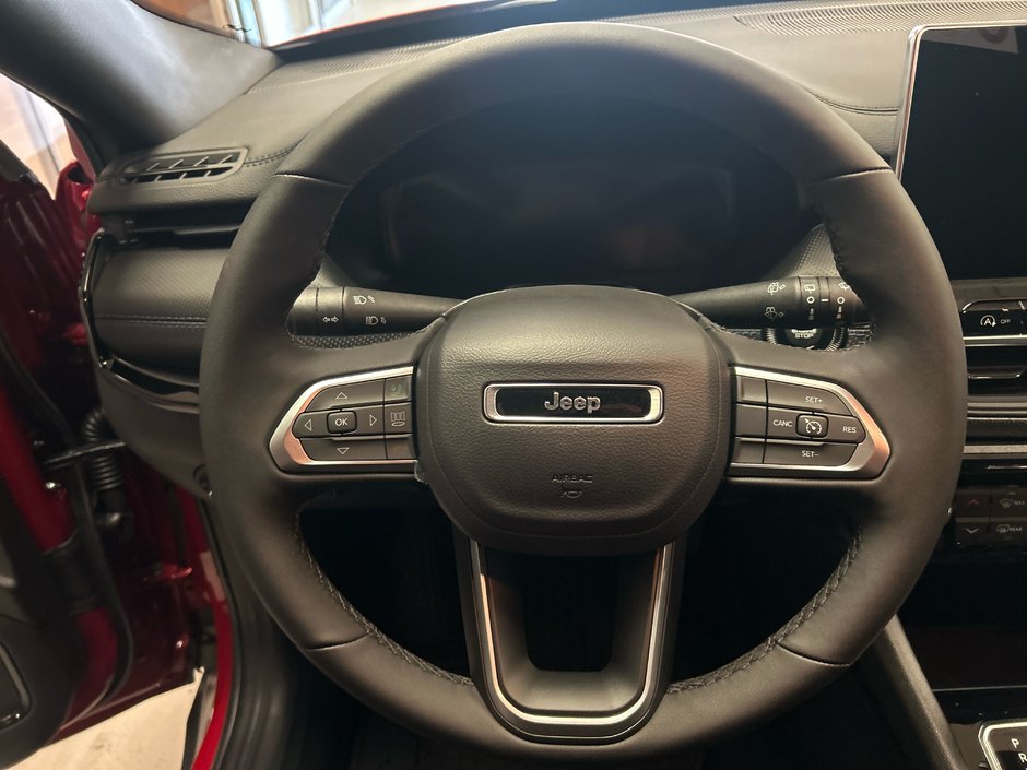Jeep Compass ALTITUDE 2025