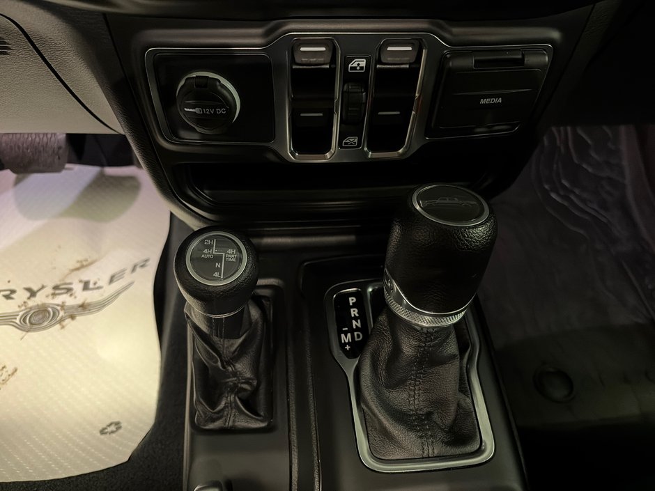 2022 Jeep Gladiator Willys
