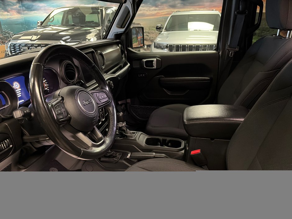 2022 Jeep Gladiator Willys