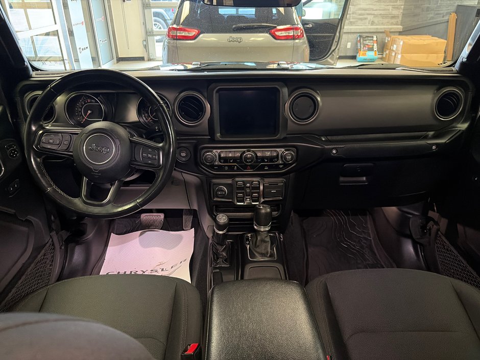 2022 Jeep Gladiator Willys