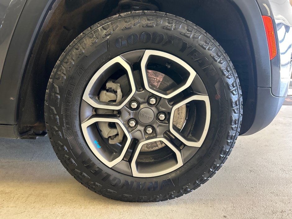2024 Jeep Grand Cherokee 4xe Trailhawk