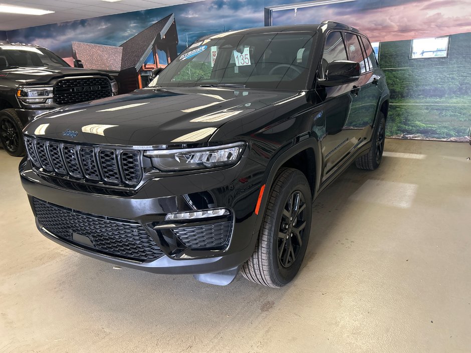 2025 Jeep Grand Cherokee 4xe ALTITUDE