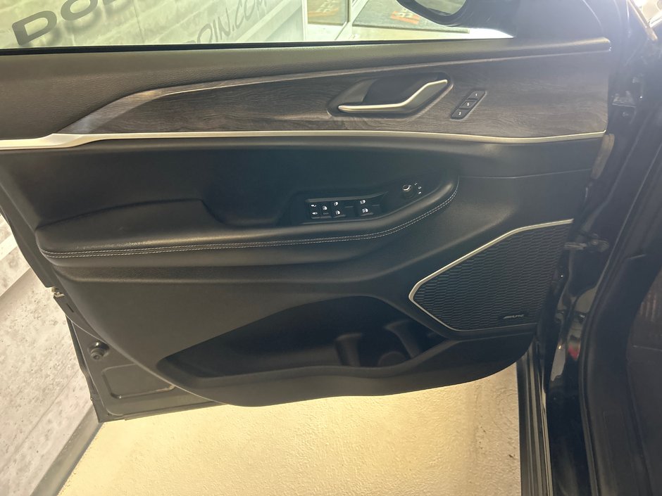 Jeep Grand Cherokee L Limited 2022