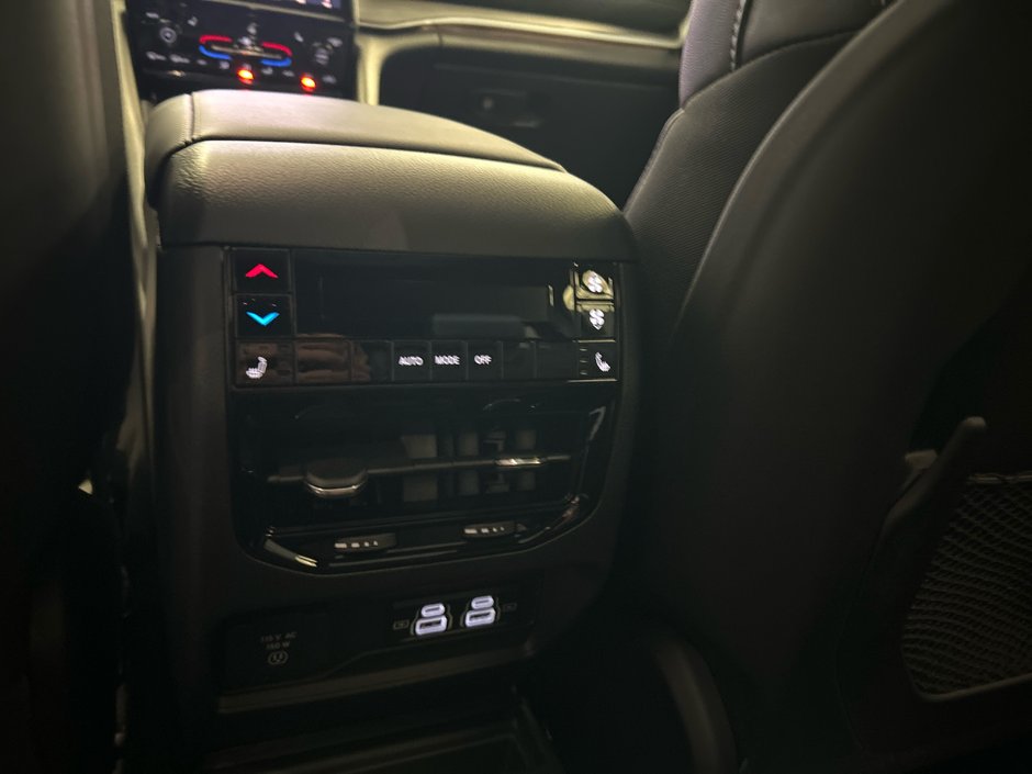 Jeep Grand Cherokee L LIMITED 2025