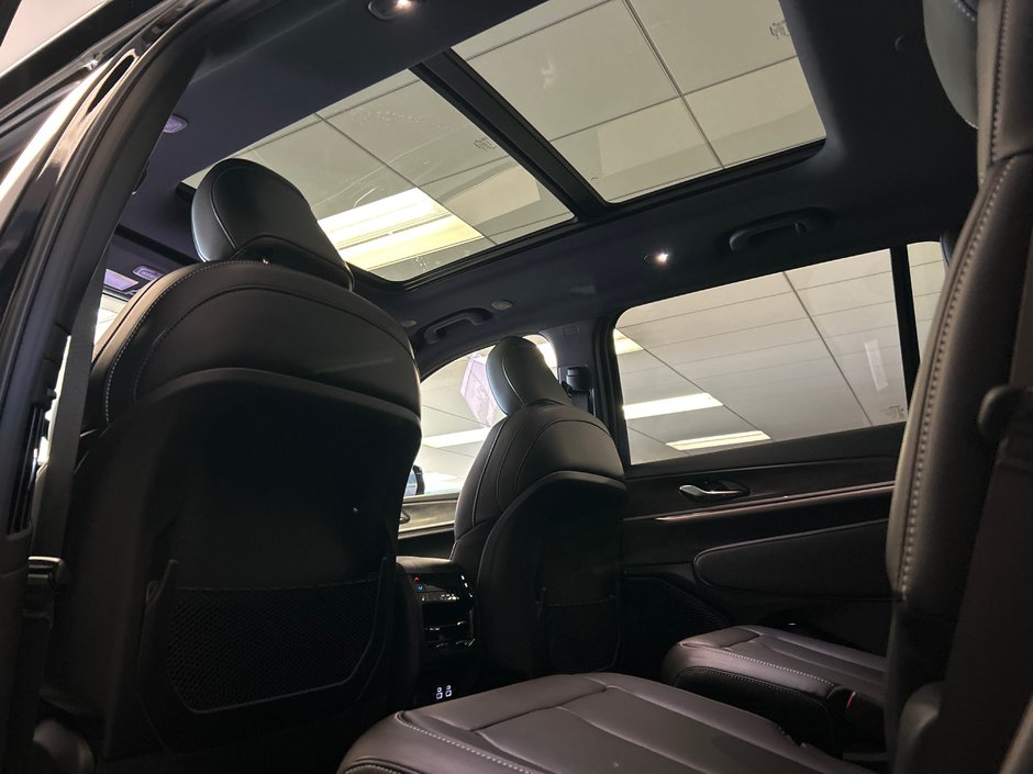 Jeep Grand Cherokee L LIMITED 2025
