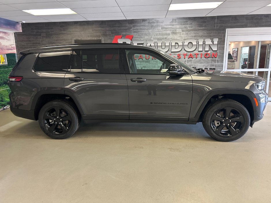Jeep Grand Cherokee L ALTITUDE 2025
