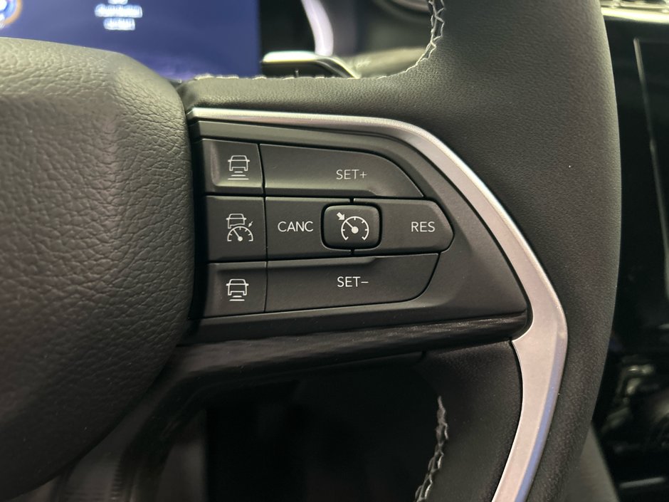 Jeep Grand Cherokee L ALTITUDE 2025