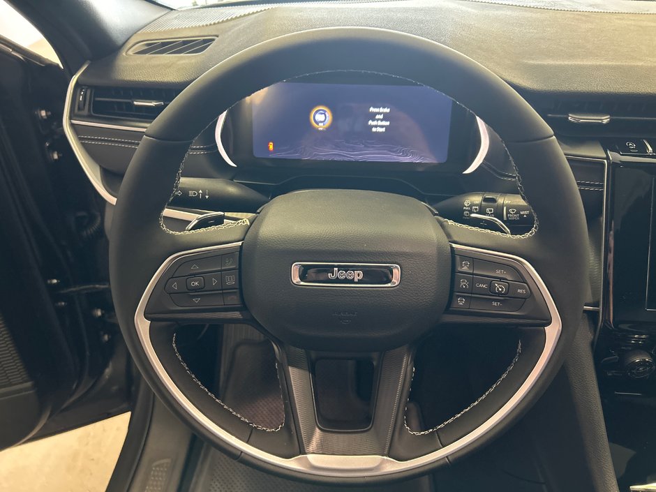 Jeep Grand Cherokee L ALTITUDE 2025