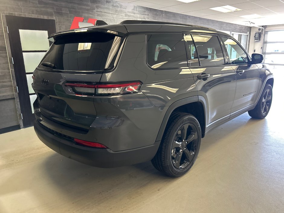 Jeep Grand Cherokee L ALTITUDE 2025