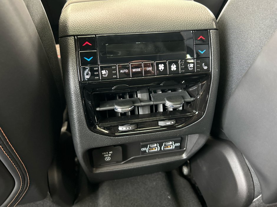 Jeep Grand Cherokee L SUMMIT RESERVE 2025