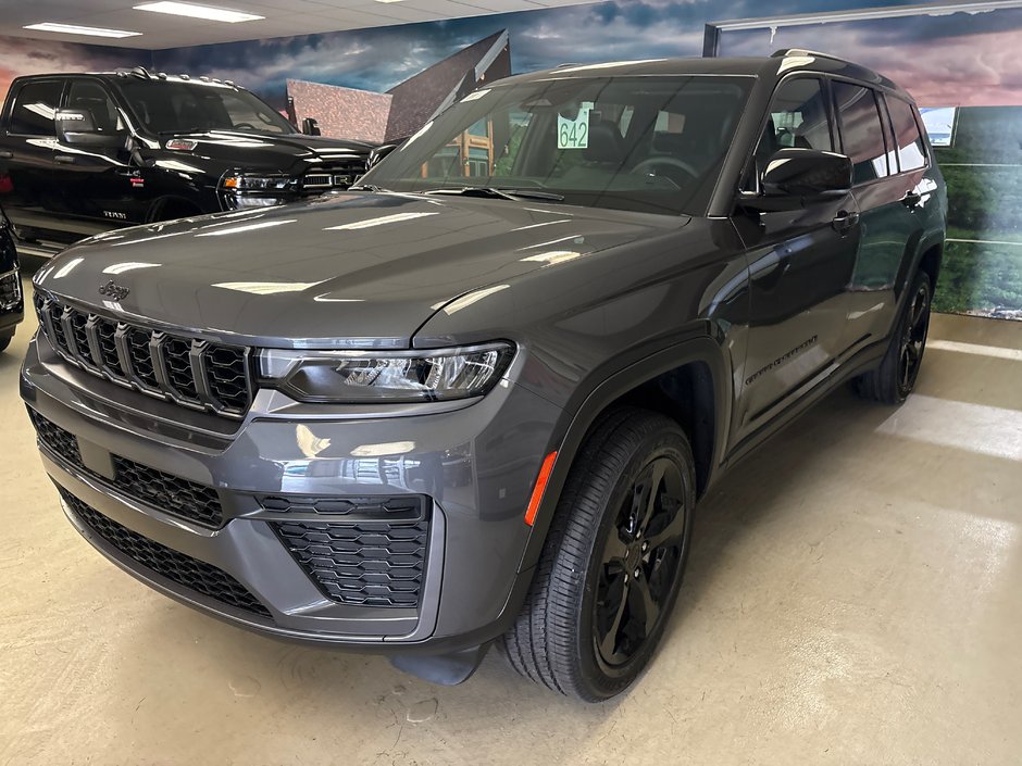 2026 Jeep Grand Cherokee L ALTITUDE
