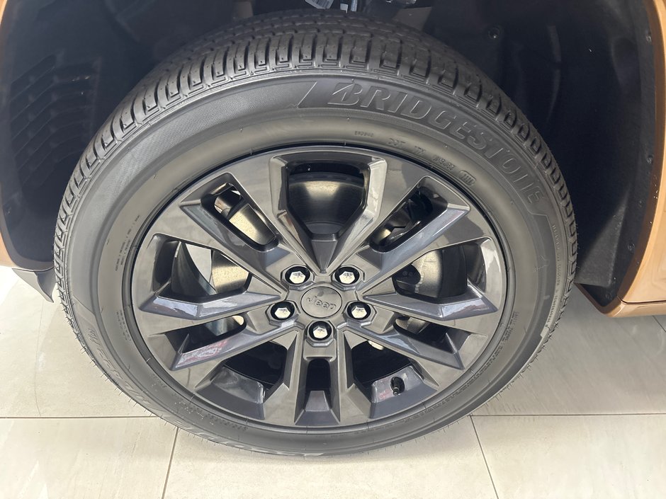 2026 Jeep Grand Cherokee L LIMITED RESERVE