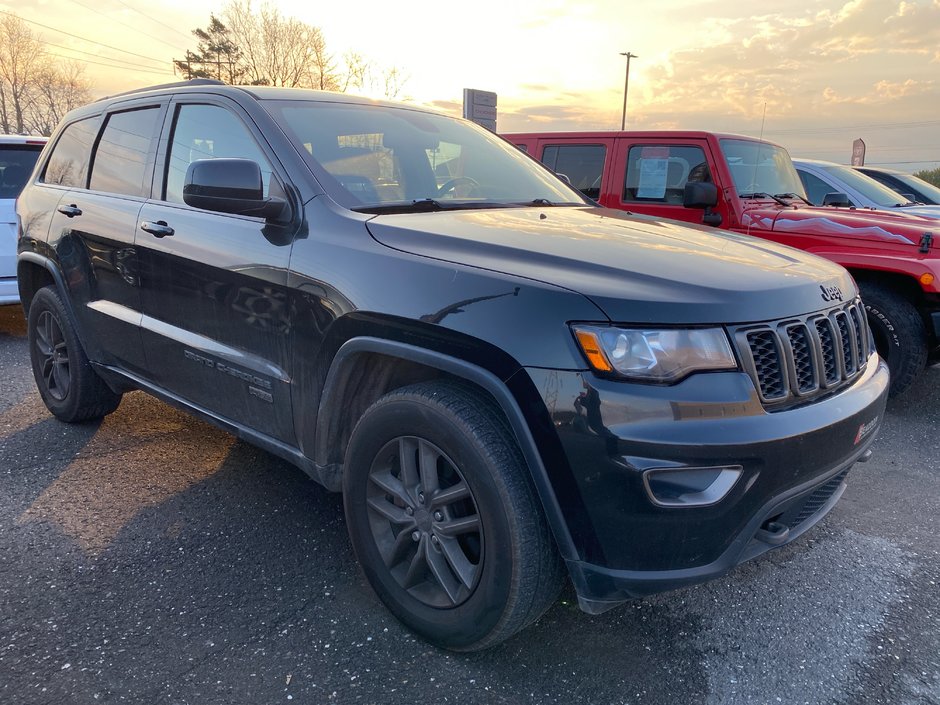 Jeep GRAND CHEROKEE LAREDO Laredo 75th Anniversary 2016