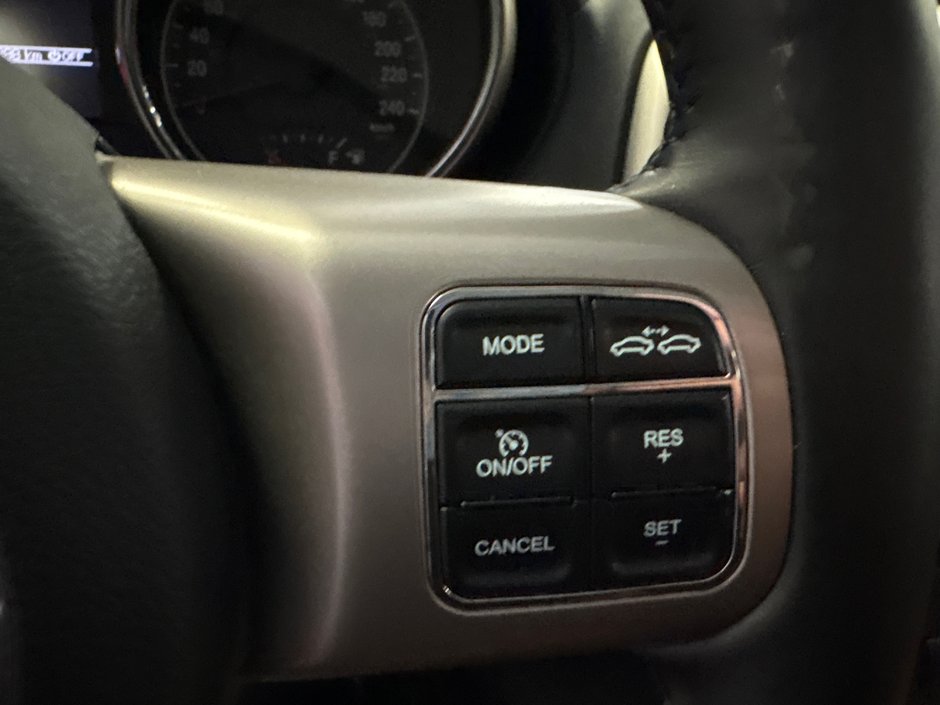 2012 Jeep Grand Cherokee Overland