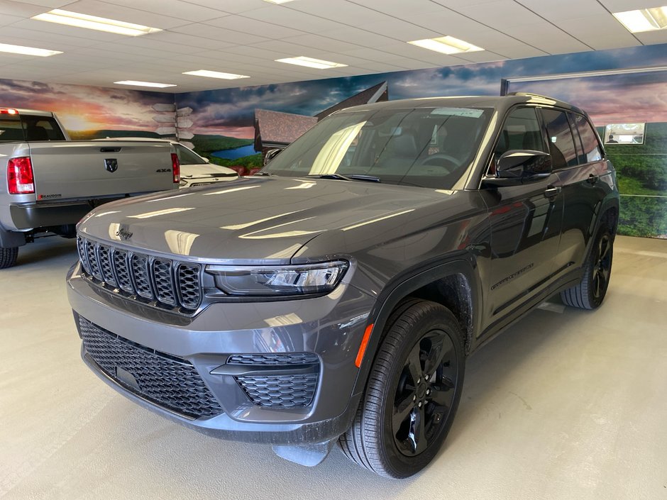 2024 Jeep Grand Cherokee Altitude