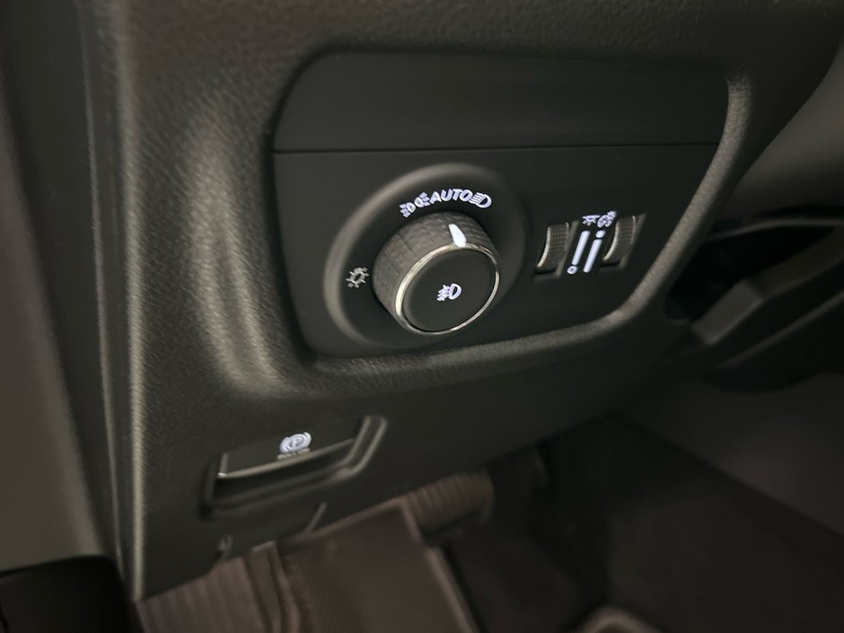 Jeep Grand Cherokee LIMITED 2025