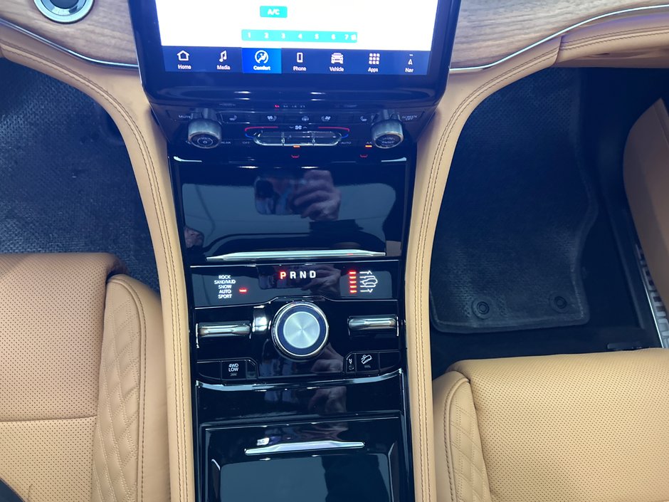 Jeep Grand Cherokee SUMMIT RESERVE 2025