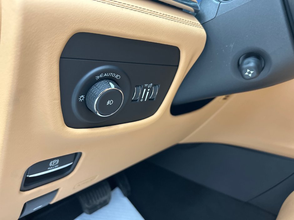 Jeep Grand Cherokee SUMMIT RESERVE 2025