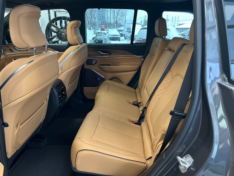 Jeep Grand Cherokee SUMMIT RESERVE 2025