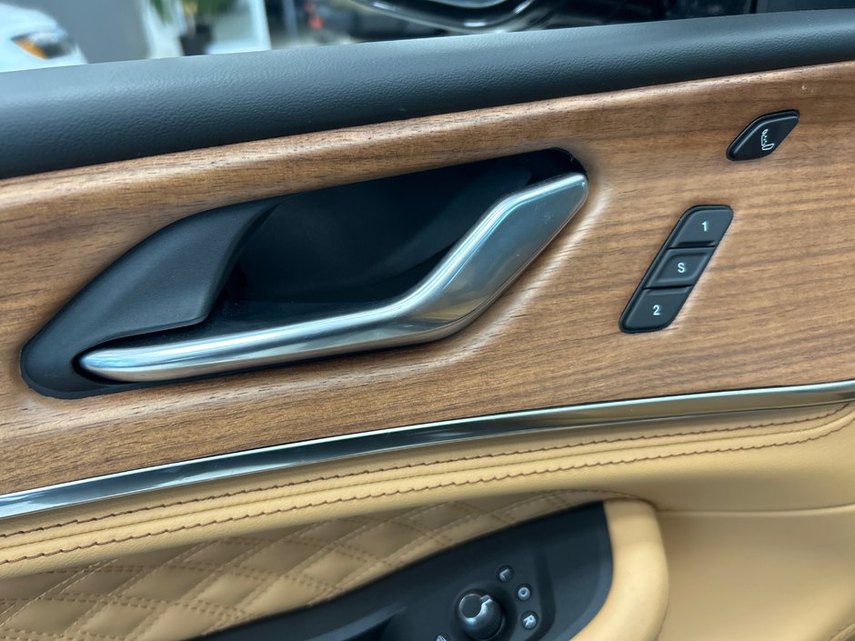 Jeep Grand Cherokee SUMMIT RESERVE 2025