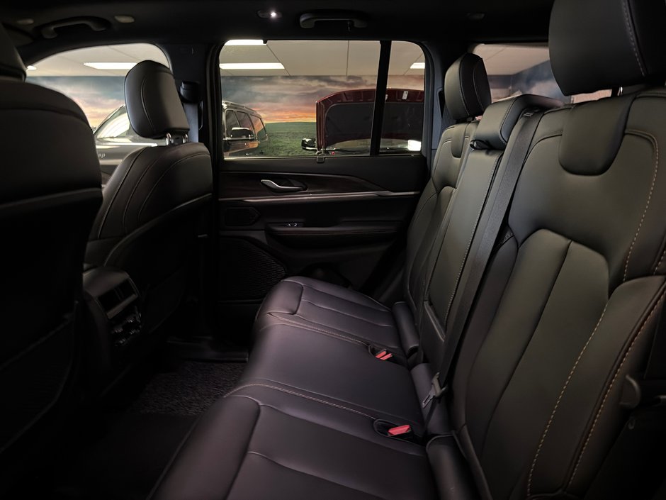 2026 Jeep Grand Cherokee 85TH ANNIVERSARY