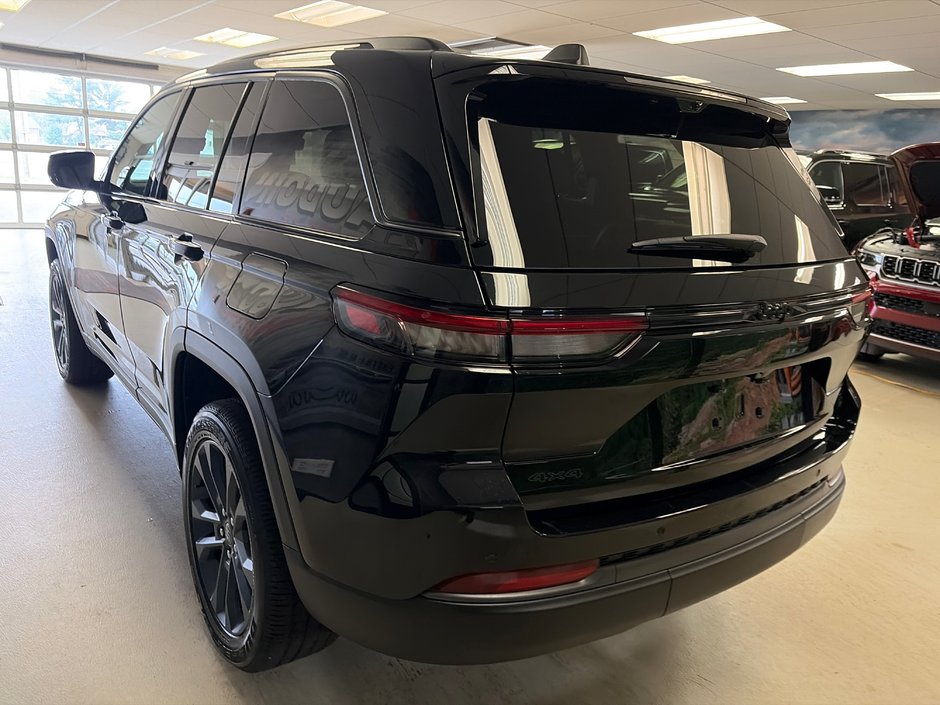 2026 Jeep Grand Cherokee 85TH ANNIVERSARY