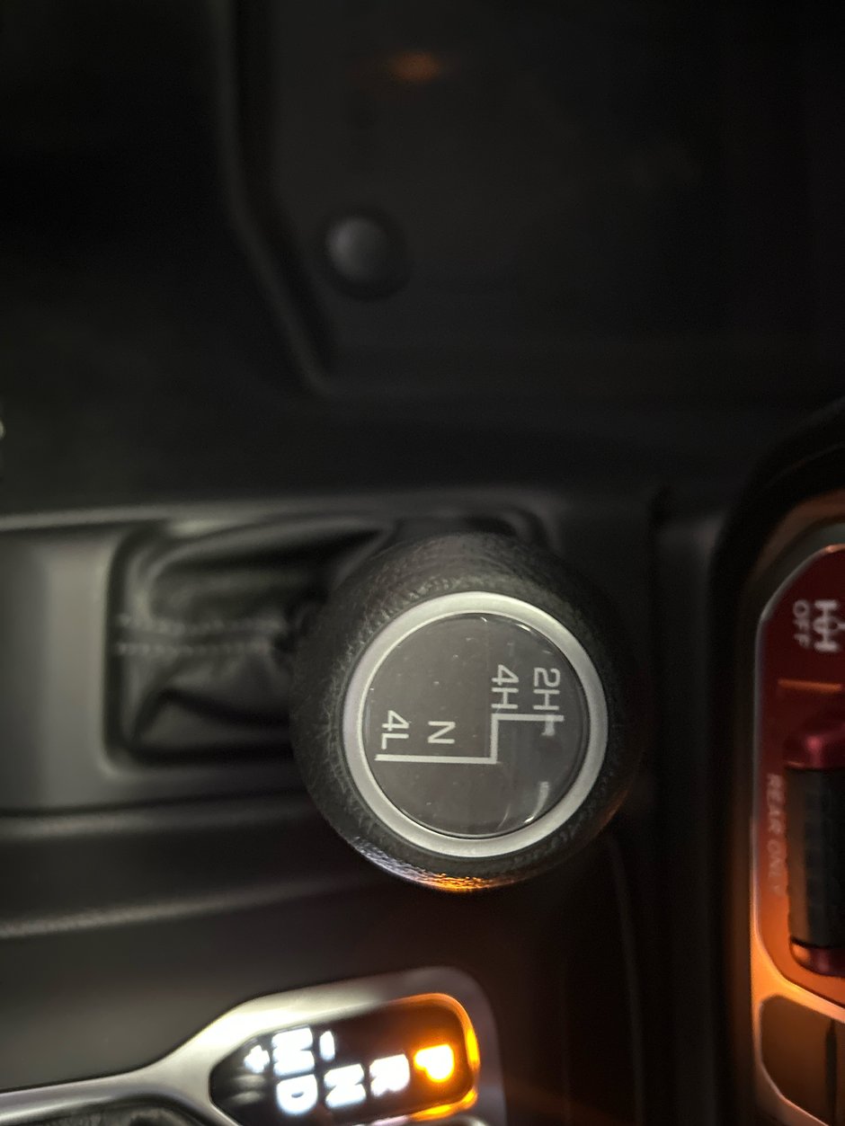 Jeep WRANGLER 4-Door WILLYS 2025