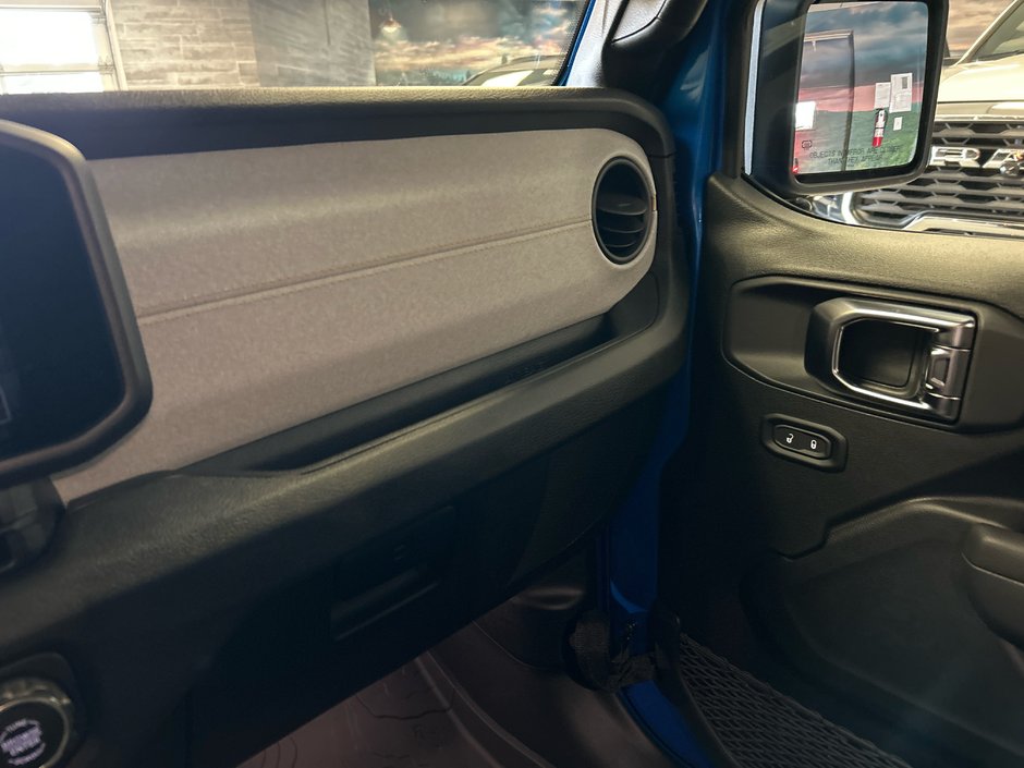 Jeep WRANGLER 4-Door WILLYS 2025