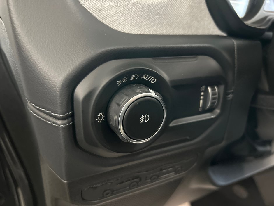 2026 Jeep Wrangler 4-Door SAHARA