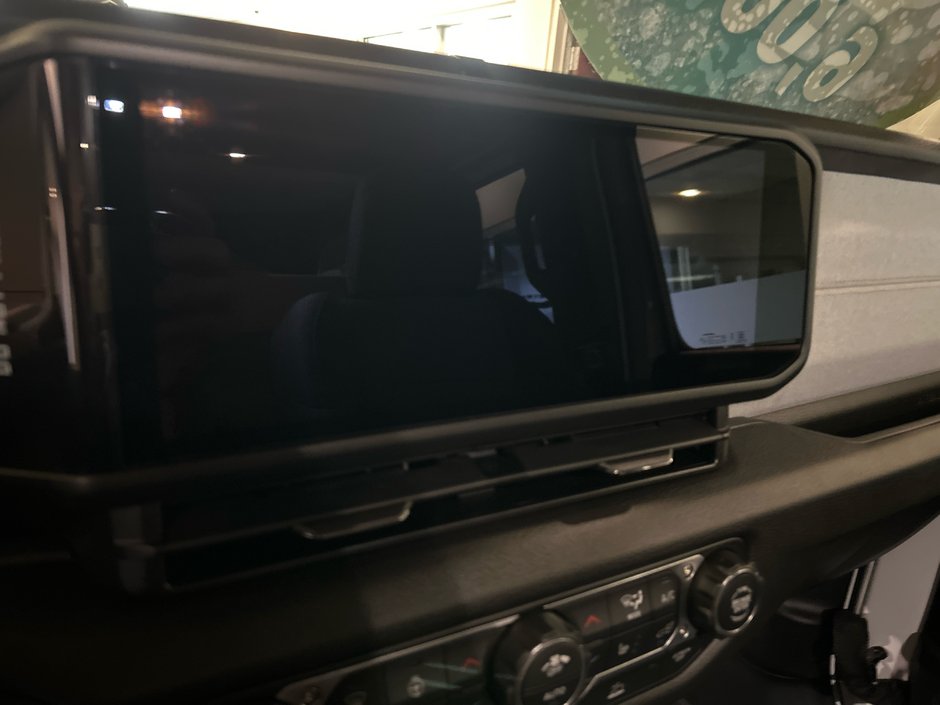 Jeep Wrangler 4-Door WILLYS 2026