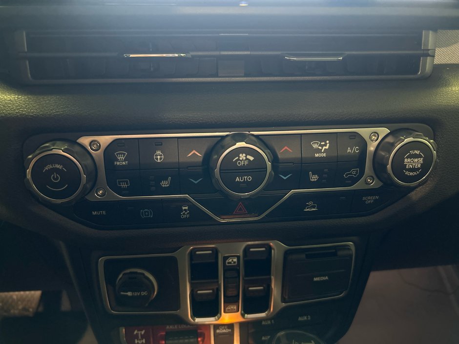 2025 Jeep Wrangler 4xe WILLYS
