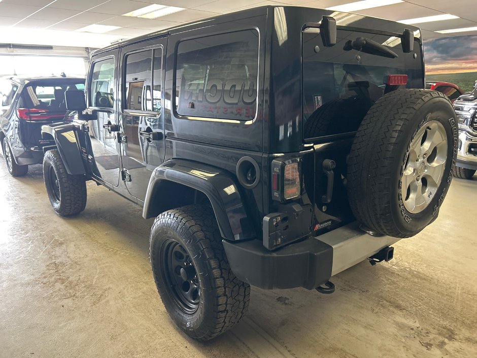 2014 Jeep WRANGLER UNLIMITED Sahara