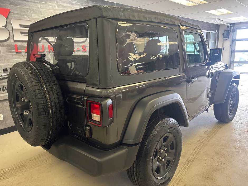 Jeep Wrangler SPORT 2025