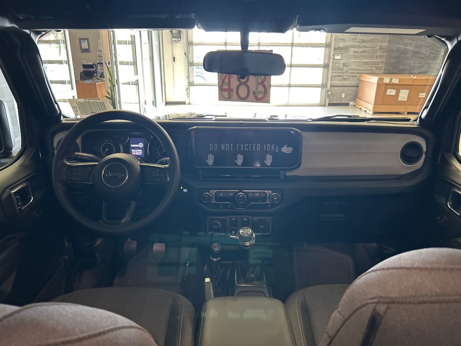 Jeep Wrangler SPORT 2025
