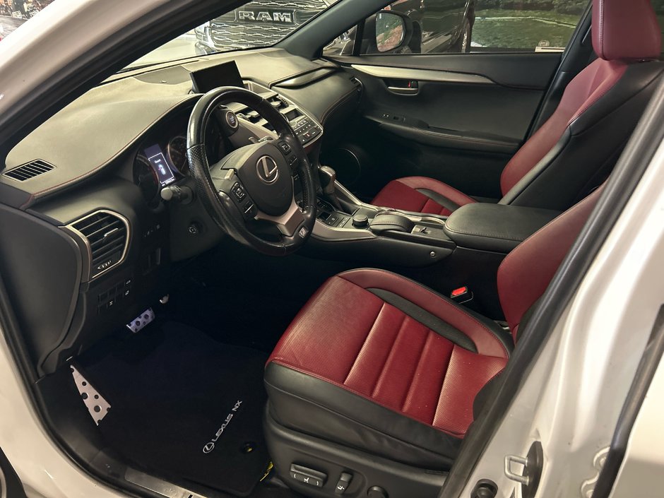 Lexus NX 200T BASE/200T F-SPORT  2016