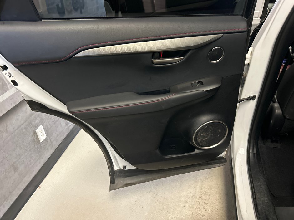 Lexus NX 200T BASE/200T F-SPORT  2016