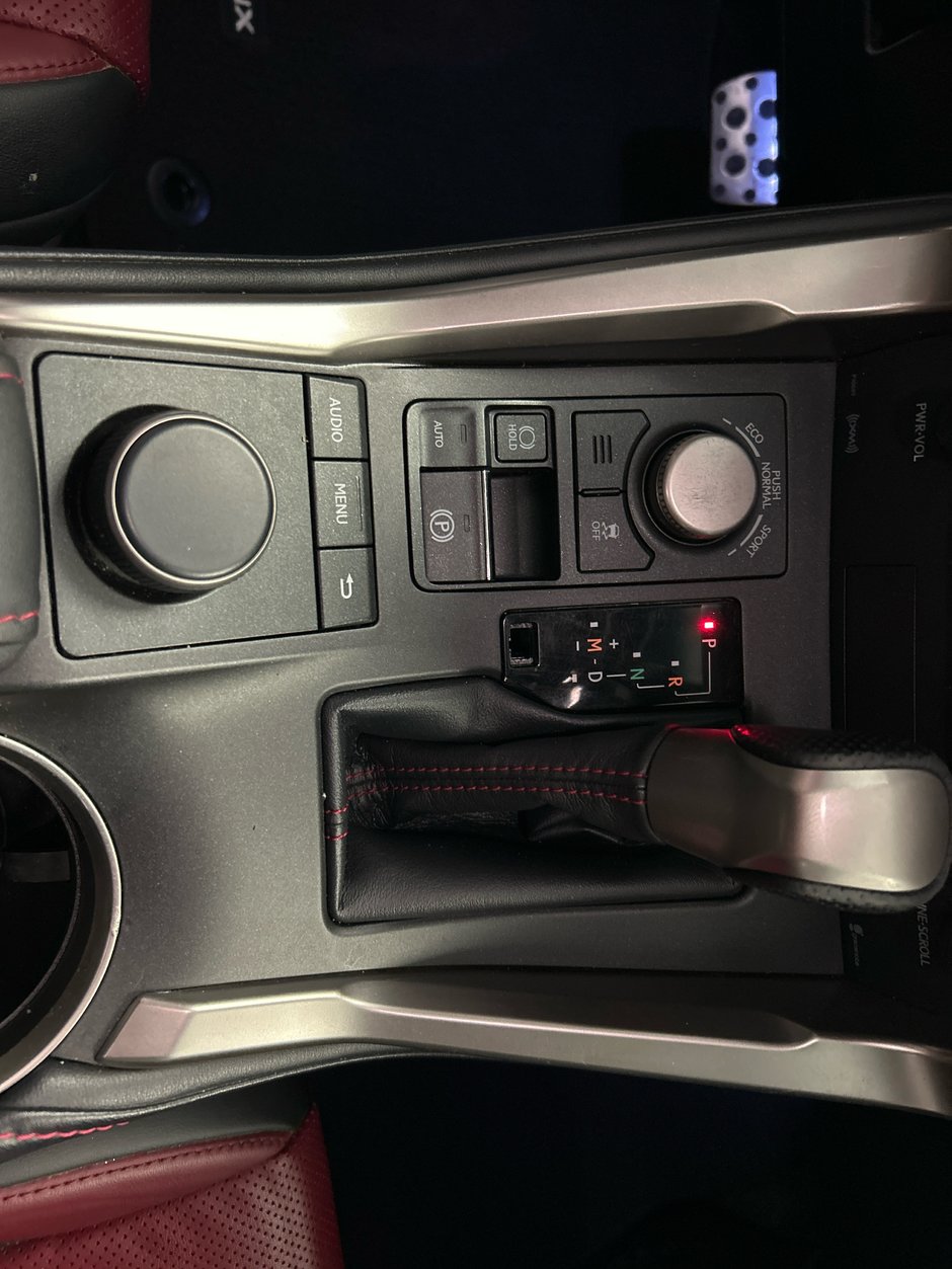 Lexus NX 200T BASE/200T F-SPORT  2016