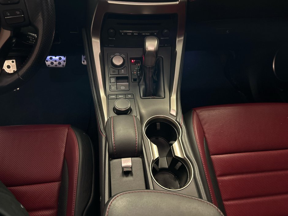 Lexus NX 200T BASE/200T F-SPORT  2016
