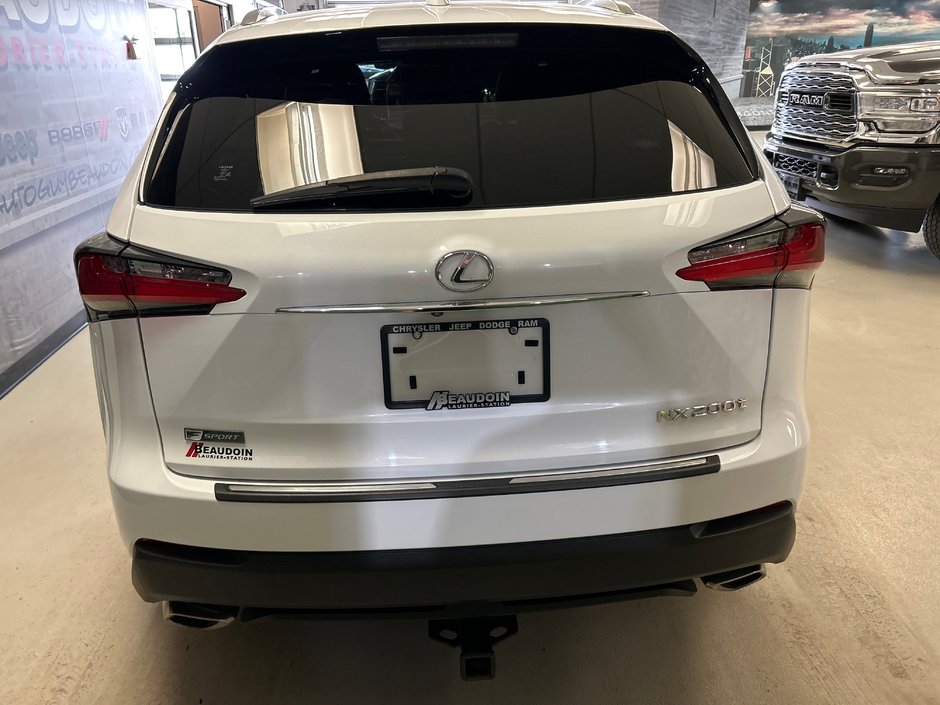 Lexus NX 200T BASE/200T F-SPORT  2016