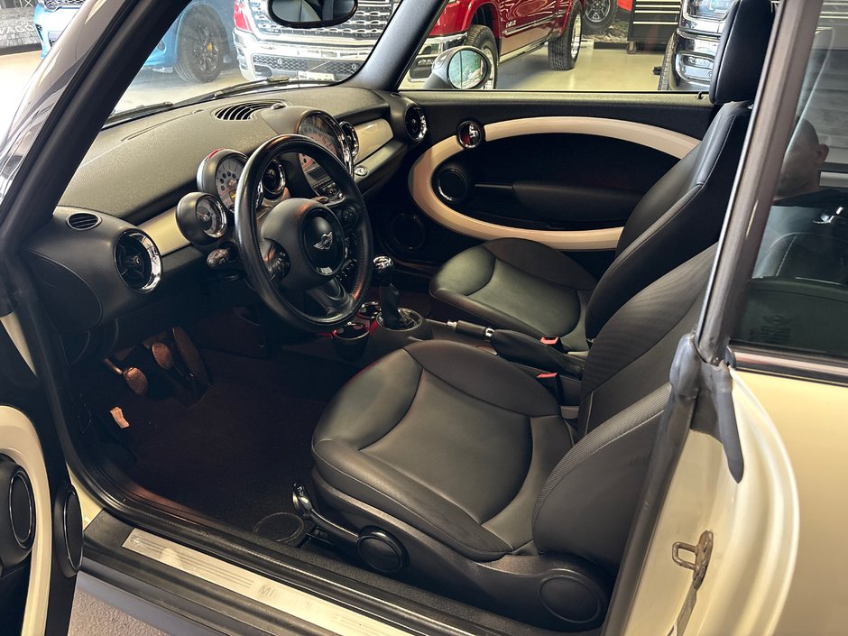 2013 MINI Cooper Convertible