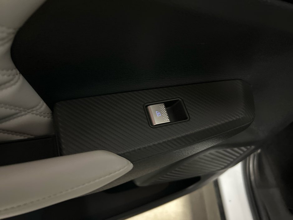 Mitsubishi Outlander  2022