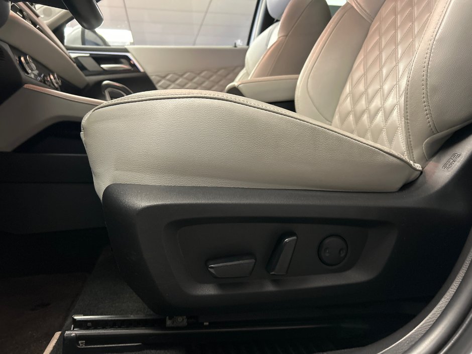 Mitsubishi Outlander  2022