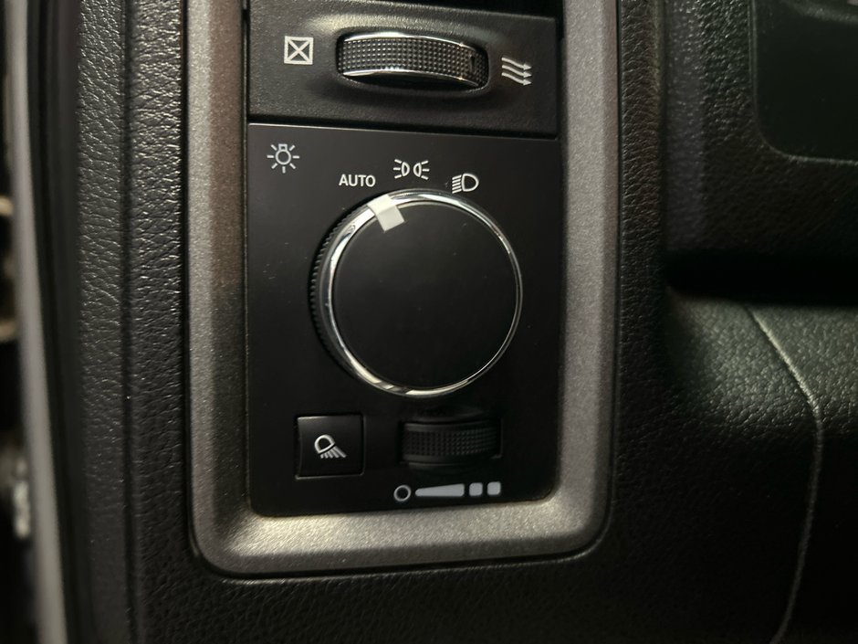 2021 Ram 1500 CREW Tradesman